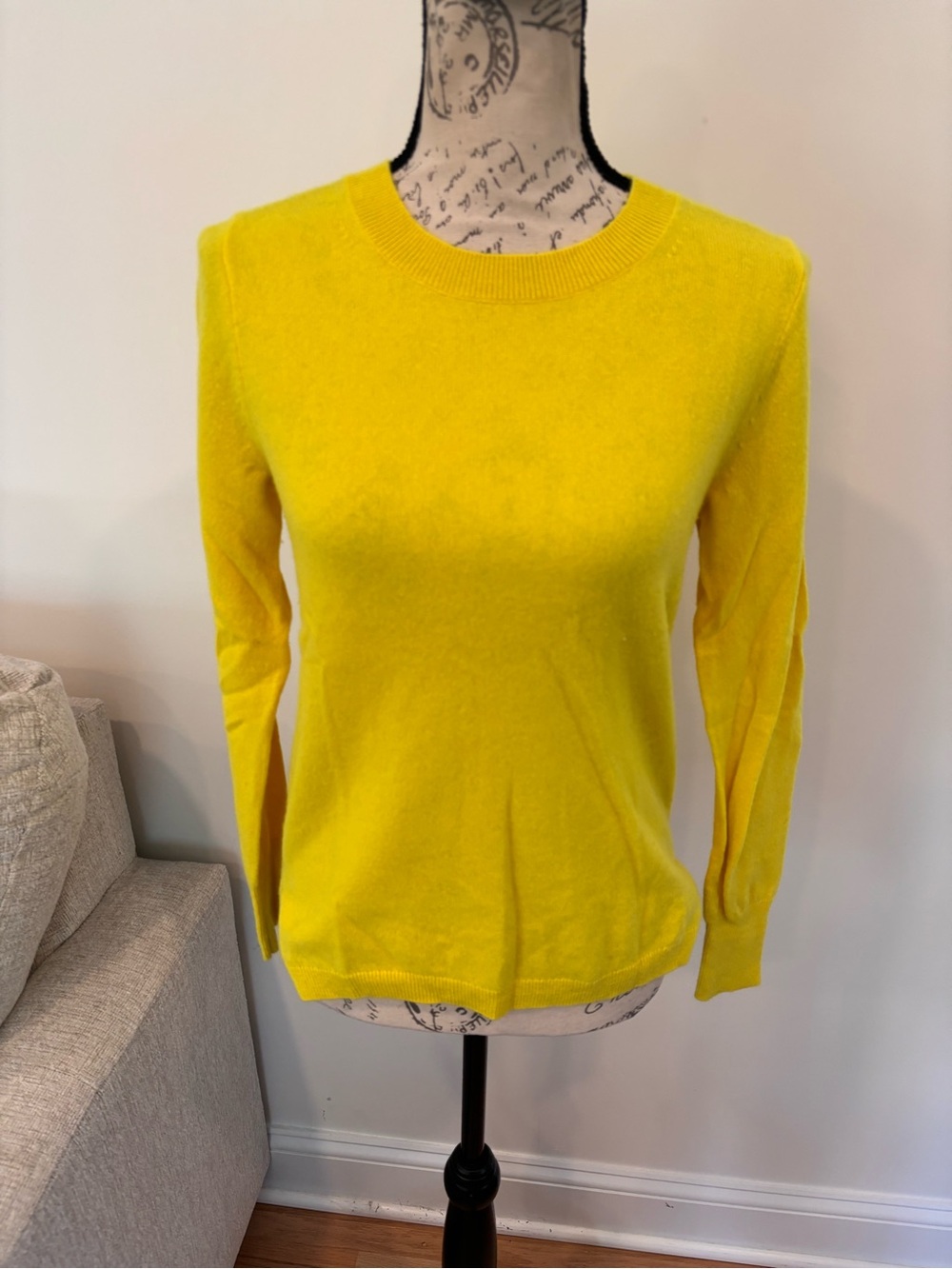 J.Crew yellow cashmere crew neck sweater size small